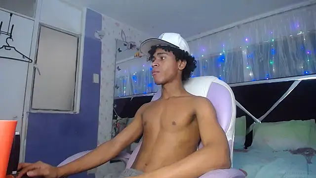 Santy bigcock 01 online show from May 2026 04:57:01 PM