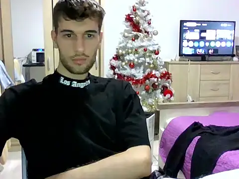 Snapshot of nikolasnik50 chatting on December 2025 10:19:01 PM nikolasnik50 online show from December 2025 10:19:01 PM