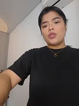 annie  20 online show from December 2025 12:03:02 PM