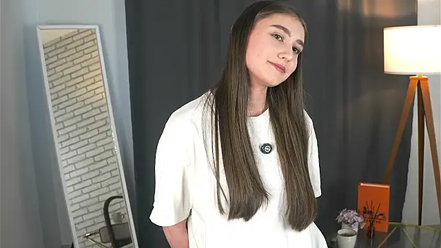 Snapshot of AriannaSemke chatting on November 2025 04:02:02 AM AriannaSemke online show from November 2025 04:02:02 AM