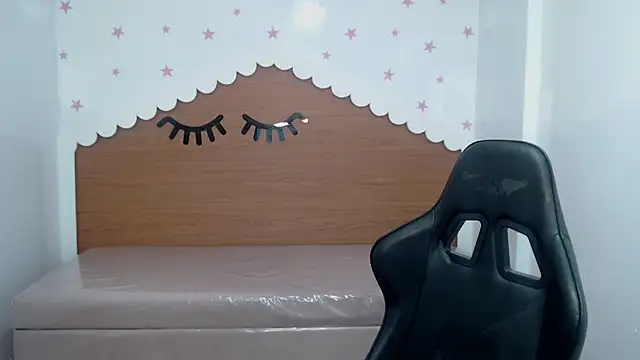 Snapshot of scarlett_percy_t chatting on November 2025 07:46:02 PM scarlett percy t online show from November 2025 07:46:02 PM