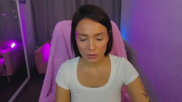 Snapshot of Naila_Whisper chatting on November 2025 02:06:02 PM Naila Whisper online show from November 2025 02:06:02 PM