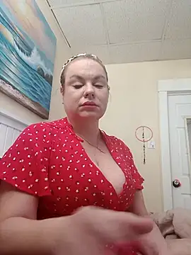 Snapshot of LisaMillerx chatting on November 2025 04:01:02 PM LisaMillerx online show from November 2025 04:01:02 PM