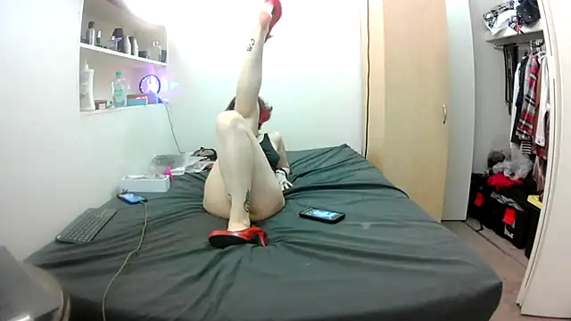 Snapshot of Empress_Lilith chatting on May 2026 03:31:02 PM Empress Lilith online show from May 2026 03:31:02 PM