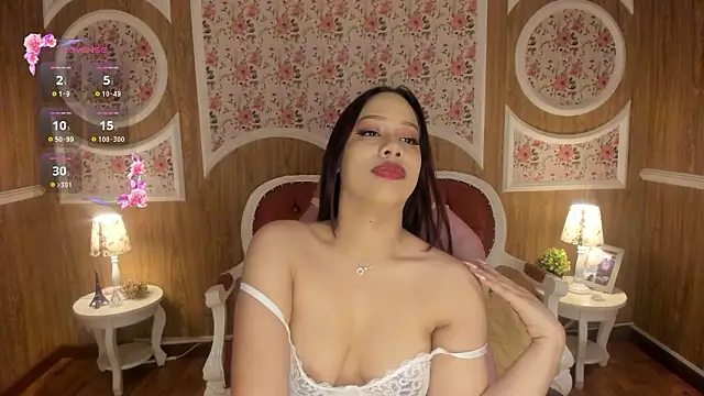 LucieLace online show from January 2026 12:11:01 PM