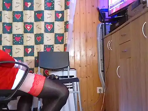 Snapshot of AgnesCross39 chatting on November 2025 12:43:02 AM AgnesCross39 online show from November 2025 12:43:02 AM