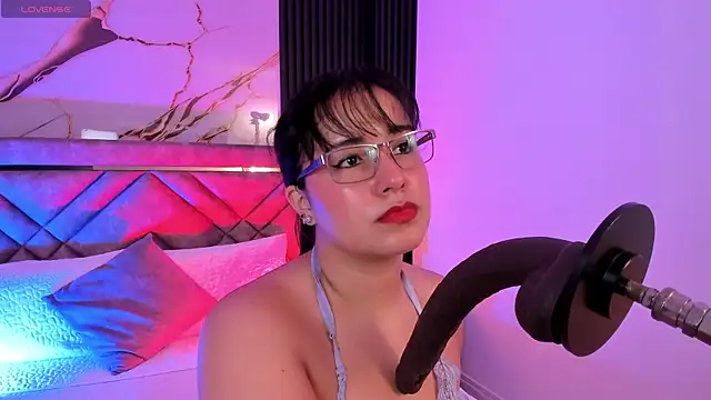 Lalalemoonds online show from April 2026 12:22:01 PM