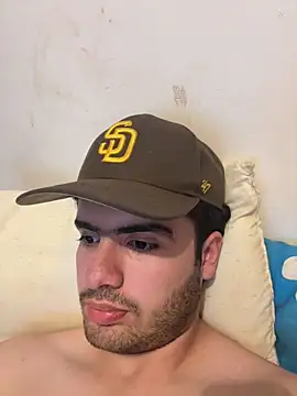 Snapshot of Leoncitooo987 chatting on November 2025 10:01:01 PM Leoncitooo987 online show from November 2025 10:01:01 PM