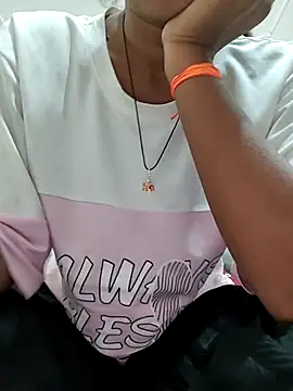 Isha kumari 69 online show from February 2026 04:03:02 PM