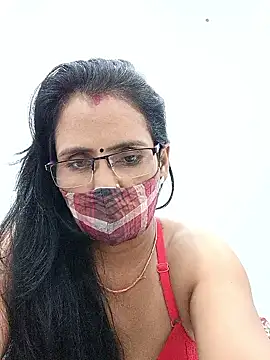 sanjana077 online show from February 2026 05:20:02 PM