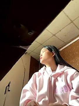 Snapshot of Beolulu chatting on January 2026 04:28:02 AM Beolulu online show from January 2026 04:28:02 AM