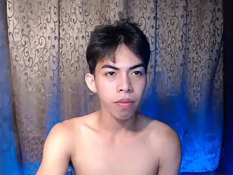 Urhotsilverboy online show from November 2025 04:55:01 AM