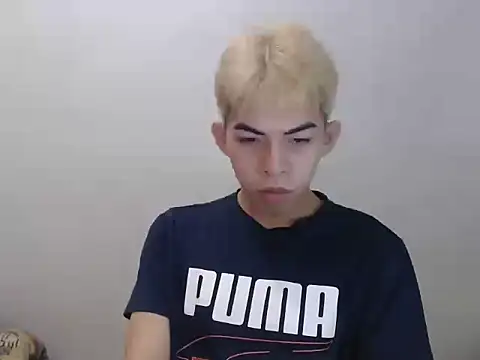 Urhotsilverboy online show from May 2026 06:14:01 PM