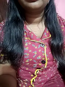 Keerthee  online show from November 2025 10:25:02 PM