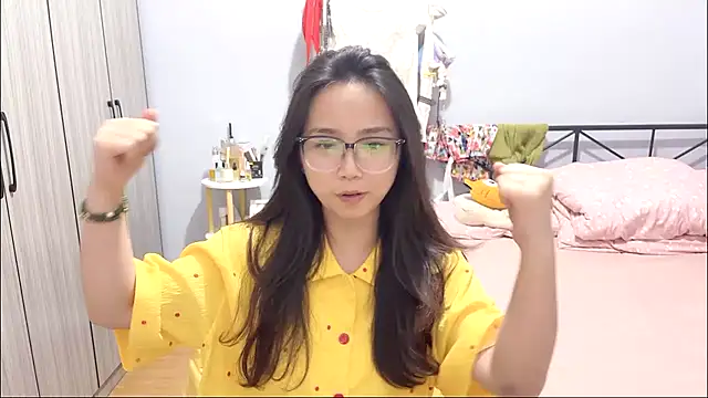 Hmm 0303 online show from April 2026 04:41:02 PM