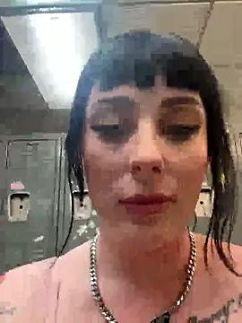 Snapshot of LoveDovexxx chatting on January 2026 04:16:01 AM LoveDovexxx online show from January 2026 04:16:01 AM
