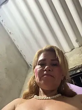 Snapshot of dirty_mother3 chatting on December 2025 06:06:01 AM dirty mother3 online show from December 2025 06:06:01 AM