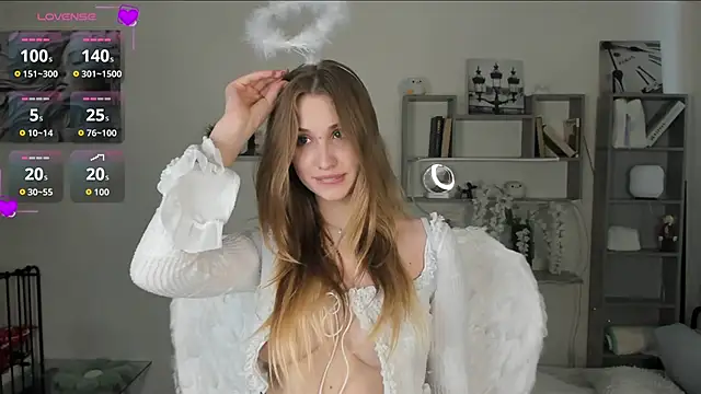 Snapshot of TawnyaVanschaick chatting on February 2026 10:11:02 AM TawnyaVanschaick online show from February 2026 10:11:02 AM