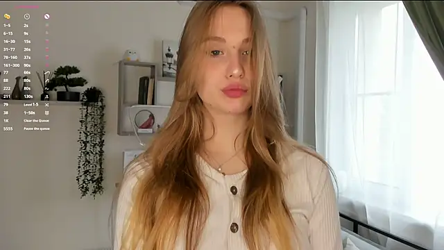 Snapshot of TawnyaVanschaick chatting on May 2026 09:35:01 AM TawnyaVanschaick online show from May 2026 09:35:01 AM