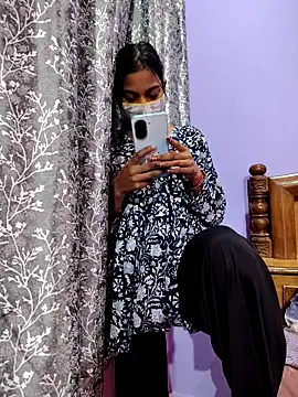 Snapshot of Student12th chatting on November 2025 04:22:01 PM Student12th online show from November 2025 04:22:01 PM