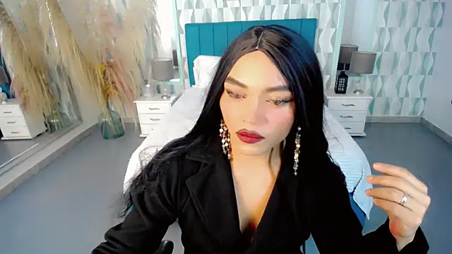 sebastian cruz  online show from November 2025 07:30:01 PM