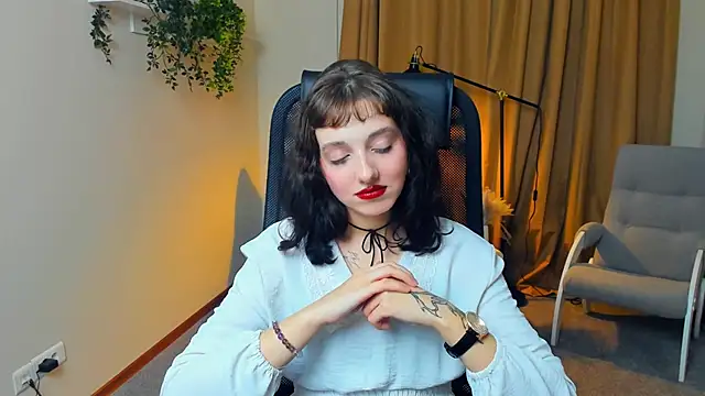 Snapshot of JannLedain chatting on November 2025 12:28:01 PM JannLedain online show from November 2025 12:28:01 PM