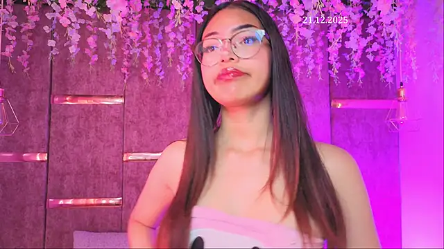  ViolletteNoir  online show from December 2025 08:27:02 PM