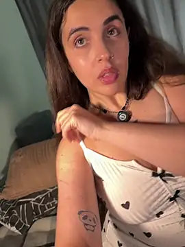 Snapshot of heyMilla chatting on November 2025 09:47:01 PM heyMilla online show from November 2025 09:47:01 PM