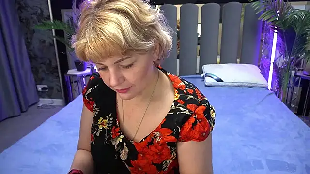 Snapshot of AmaraNights chatting on November 2025 08:19:02 PM AmaraNights online show from November 2025 08:19:02 PM