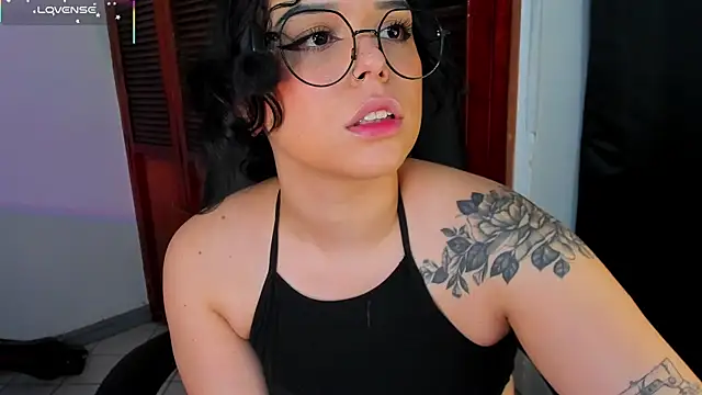 Snapshot of Dubraska_Rubio chatting on April 2026 03:38:01 AM Dubraska Rubio online show from April 2026 03:38:01 AM