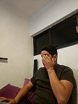 yayo 33 online show from April 2026 03:00:02 AM