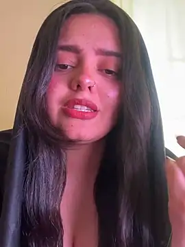 Snapshot of candicewest_ chatting on June 2026 05:27:02 PM candicewest online show from June 2026 05:27:02 PM