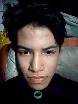 Snapshot of Luiguitw18 chatting on November 2025 09:14:01 PM Luiguitw18 online show from November 2025 09:14:01 PM