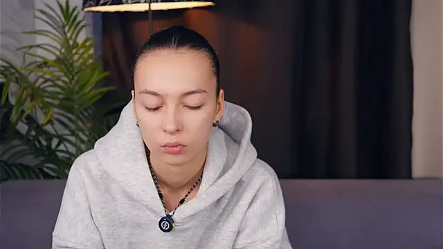 Snapshot of IvetteZermeno chatting on November 2025 10:37:01 AM IvetteZermeno online show from November 2025 10:37:01 AM