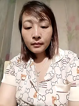 Missa-kute20 online show from April 2026 03:26:01 PM