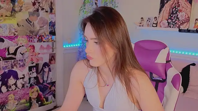 Snapshot of SofiBelucci chatting on November 2025 01:44:01 PM SofiBelucci online show from November 2025 01:44:01 PM