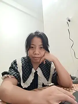 Snapshot of Diana_loo chatting on November 2025 02:28:01 PM Diana loo online show from November 2025 02:28:01 PM