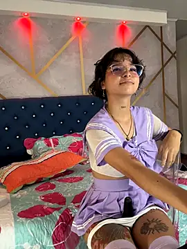  vaiolet owo online show from November 2025 05:39:01 PM