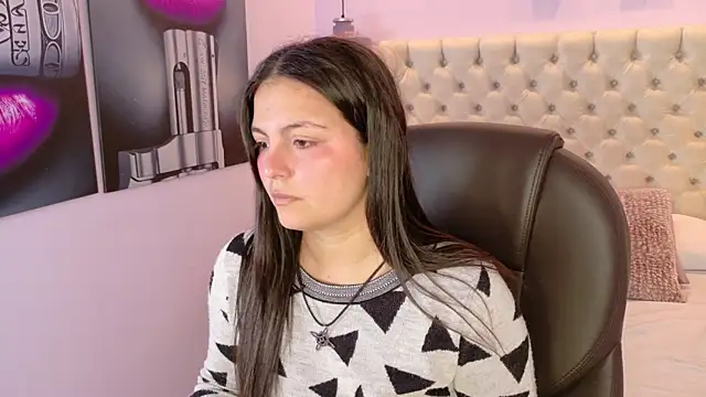 GabyQueens online show from November 2025 03:05:02 PM