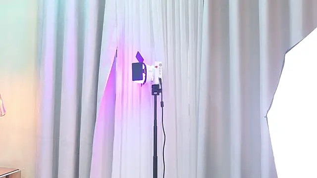 crystal gilton online show from November 2025 07:13:01 PM