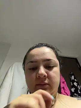 Snapshot of cleo_wale_ chatting on November 2025 01:31:01 PM cleo wale online show from November 2025 01:31:01 PM