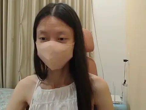 Lil-Cherries online show from January 2026 05:28:02 PM