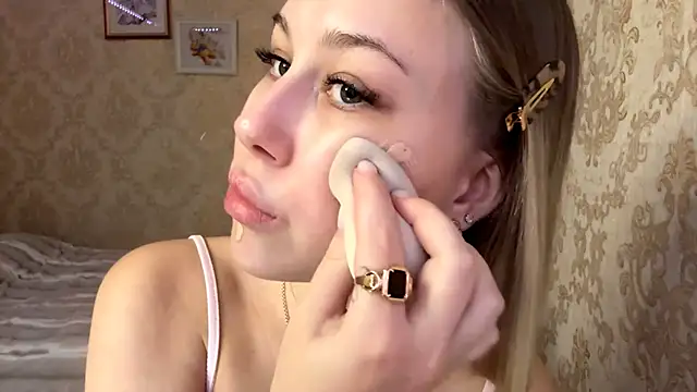 Snapshot of Rose_Lachrymose chatting on November 2025 12:49:02 PM Rose Lachrymose online show from November 2025 12:49:02 PM