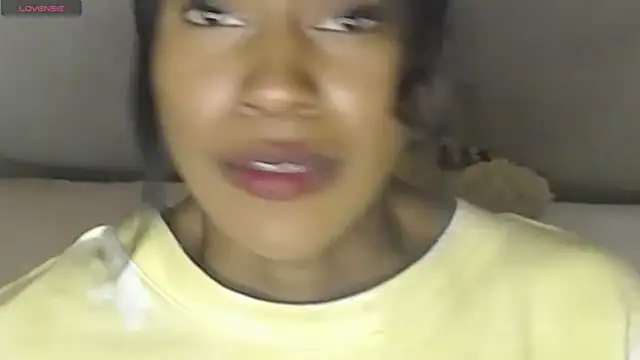 Aliis Love online show from December 2025 11:53:01 PM