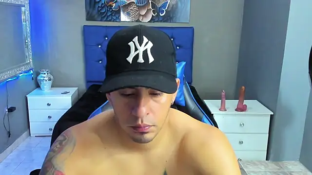 Snapshot of TeylorTompson chatting on November 2025 12:49:02 PM TeylorTompson online show from November 2025 12:49:02 PM