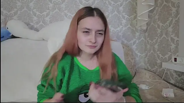 Snapshot of SweetLiaison chatting on November 2025 04:50:01 PM SweetLiaison online show from November 2025 04:50:01 PM