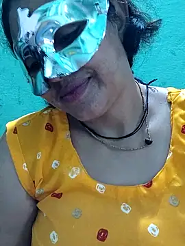 Snapshot of Piya_Bakshi chatting on May 2026 12:22:02 PM Piya Bakshi online show from May 2026 12:22:02 PM
