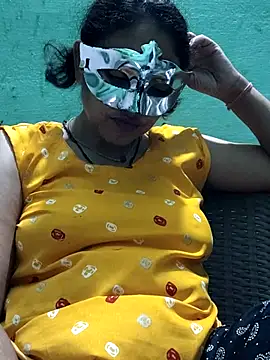 Snapshot of Piya_Bakshi chatting on May 2026 04:26:01 PM Piya Bakshi online show from May 2026 04:26:01 PM