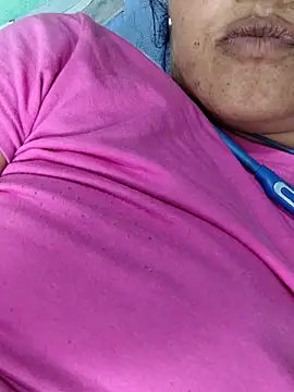 Snapshot of Piya_Bakshi chatting on May 2026 03:01:02 AM Piya Bakshi online show from May 2026 03:01:02 AM
