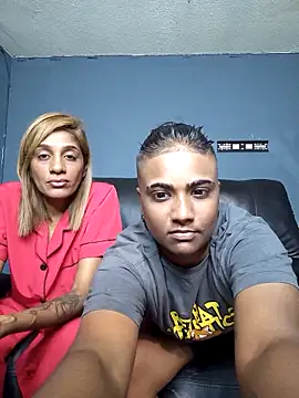 Snapshot of power_couple1 chatting on November 2025 06:19:02 PM power couple1 online show from November 2025 06:19:02 PM